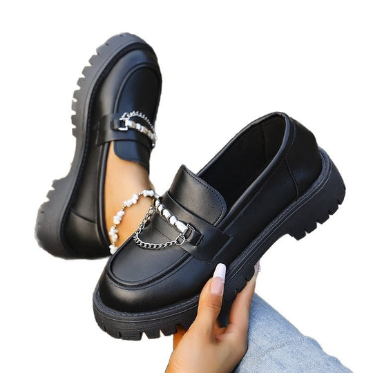 Damen Loafers mit dekorativer Kettenapplikation und robustem Profil EB