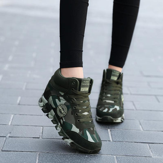 Damen Sportliche High-Top Sneakers mit camouflagiertem Design und rutschfester Sohle EB