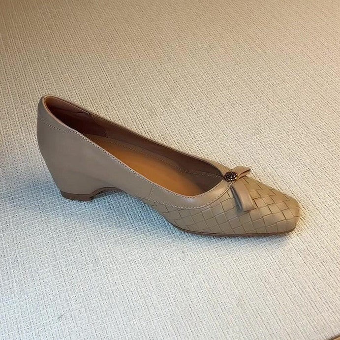 Damen Komfortable und stilvolle Ballerinas mit geflochtener Oberfläche EB