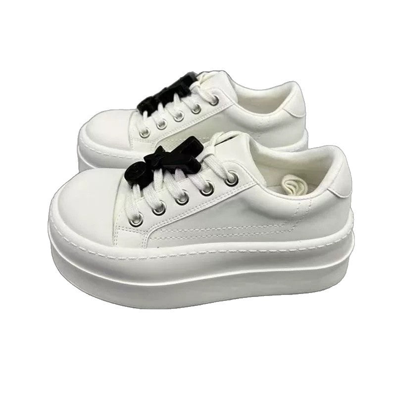 Damen Modische Sneakers mit auffälligem Design EB