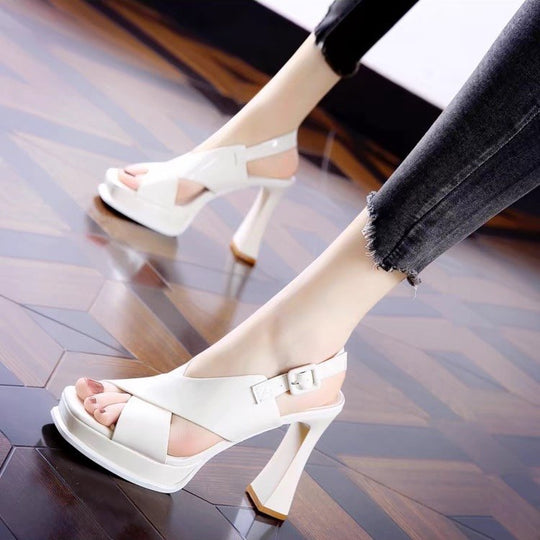 Damen Plateau-Sandalen mit modischem Riemchen und elegantem Blockabsatz EB