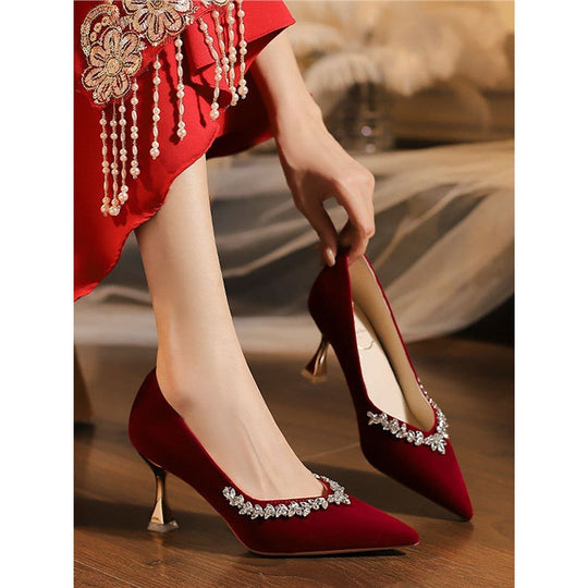 Damen elegante spitze Pumps mit Kristallverzierung EB