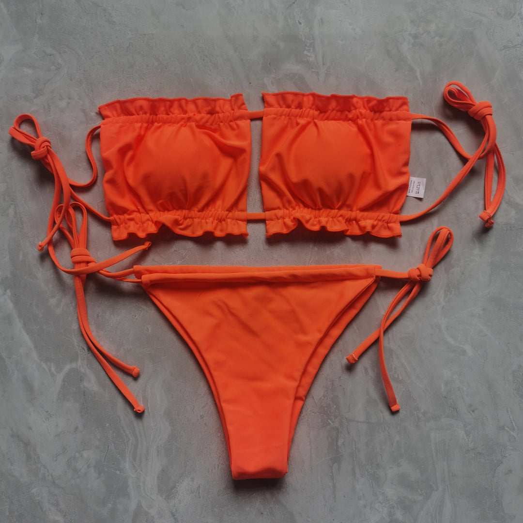 Damen Bandeau-Bikini mit voluminösen Rüschendetails EB