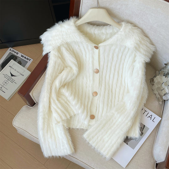 Damen Flauschige Strickjacke mit breitem Kragen und Knopfleiste EB