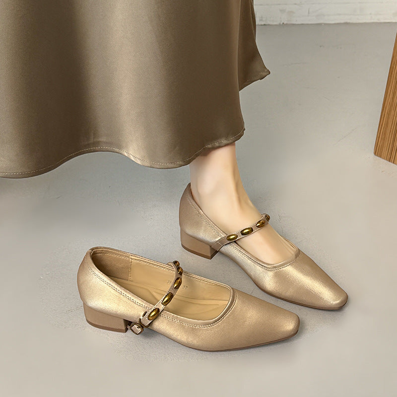 Damen Elegante Ballerinas mit modischem Riemchen und edlem Dekor EB