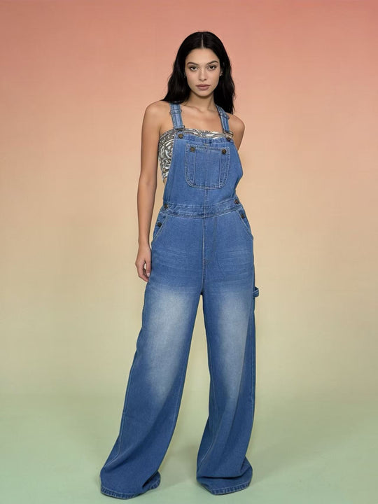 Damen Latzhose im lässigen oversized Schnitt mit funktionalen Seitentaschen EB