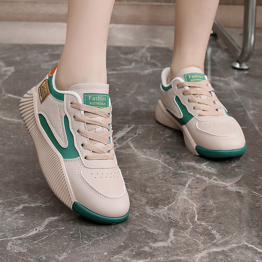 Damen Sportliche Sneaker mit atmungsaktivem Obermaterial und flexibler Sohle EB