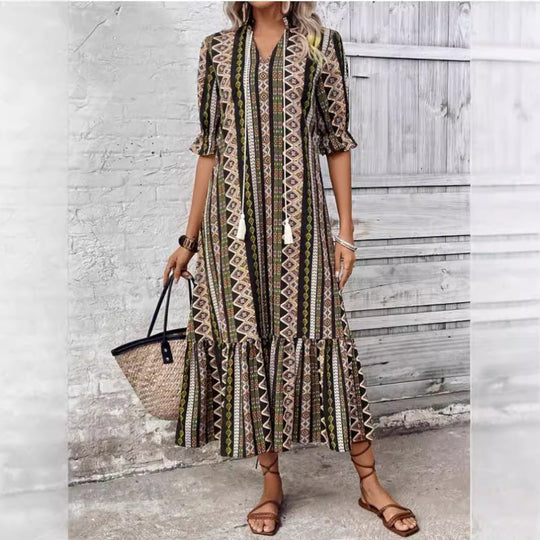 Damen Maxikleid mit grafischem Muster und detailreichen Volants EB