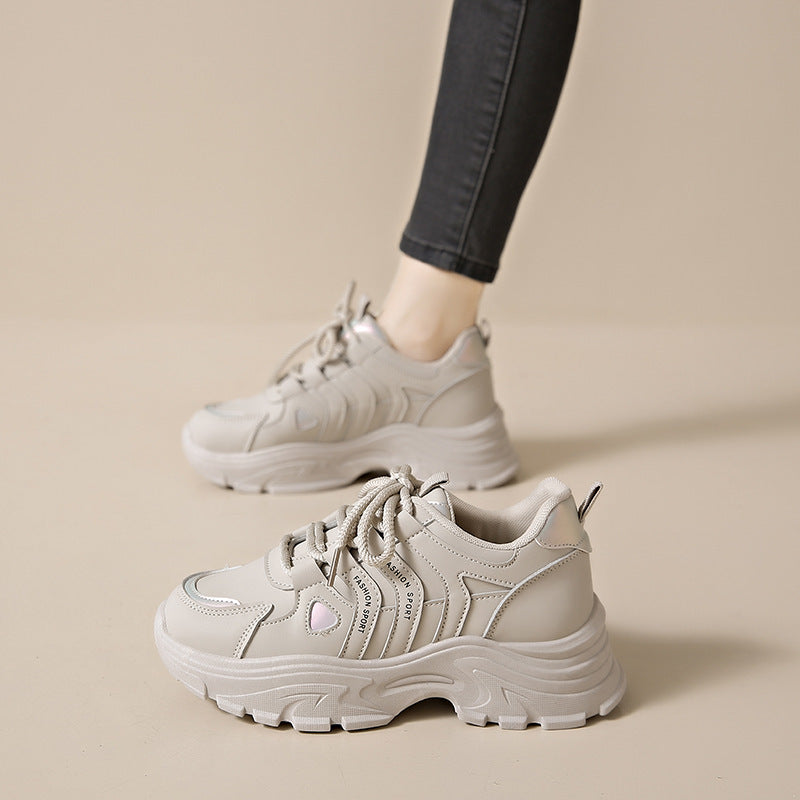 Damen modische sportliche Sneakers mit innovativer Sohlenkonstruktion EB