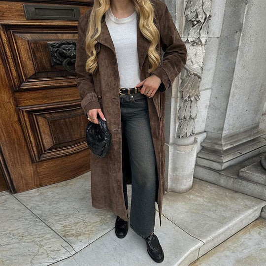 Damen Langer Wildledermantel mit eleganter Silhouette EB