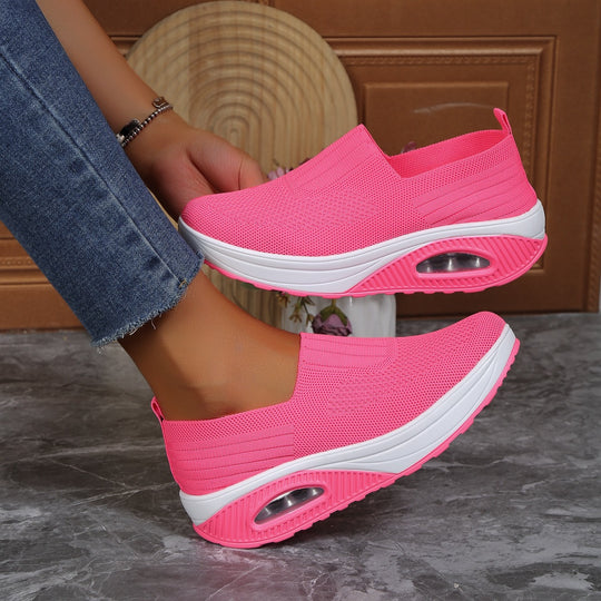 Damen Sportliche Slip-On Sneakers mit atmungsaktiver Strickoberfläche EB