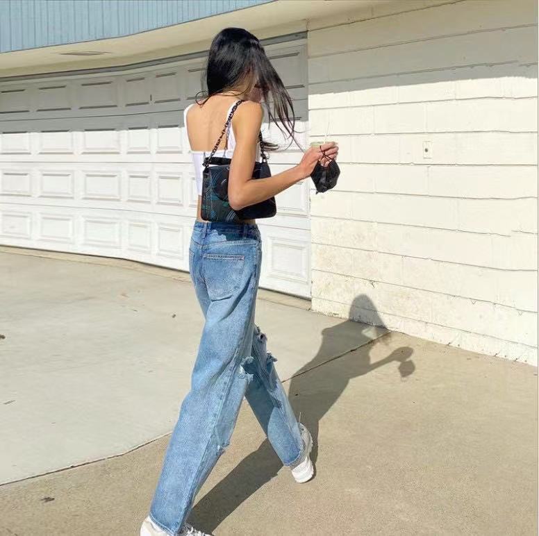 Damen Vintage-Style Mom-Jeans mit ausgefransten Rissen und hohem Bund EB