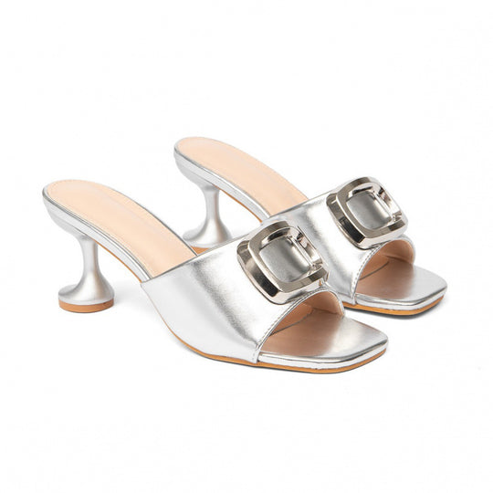 Damen Glamouröse Mules mit elegantem Metallakzent EB