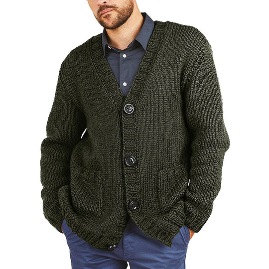 Herren Grobstrickjacke mit klassischem V-Ausschnitt und praktischen Taschen EB