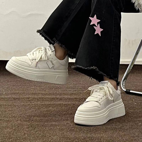 Damen Plattform-Sneaker mit dämpfender Laufsohle und eleganter Schnürung EB