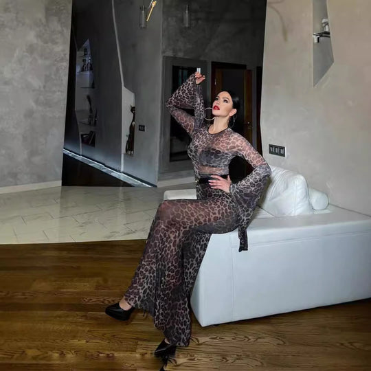 Damen Elegant schimmerndes Maxikleid mit langen Ärmeln und Leopardenmuster EB