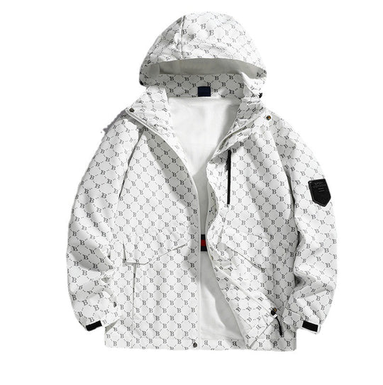 Herren Kapuzen-Softshelljacke mit Allover‑Monogramm, atmungsaktivem Meshfutter und Reißverschlusstaschen EB