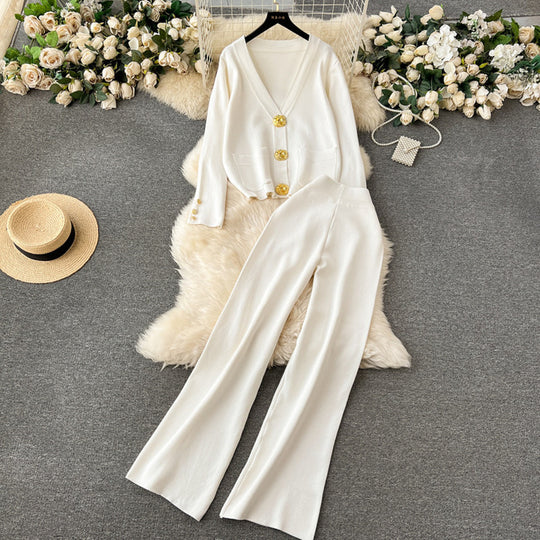 Damen elegantes Strick-Loungewear-Set mit dekorativen Knöpfen und weitem Bein EB
