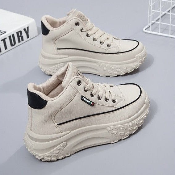 Damen Hohe Sneakers mit robustem Profil und sportlichem Design EB