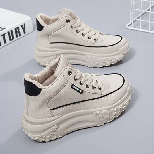 Damen Hohe Sneakers mit robustem Profil und sportlichem Design EB