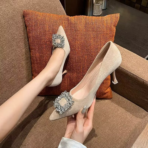 Damen elegante Pumps mit funkelndem Strassbesatz und modernem Design EB