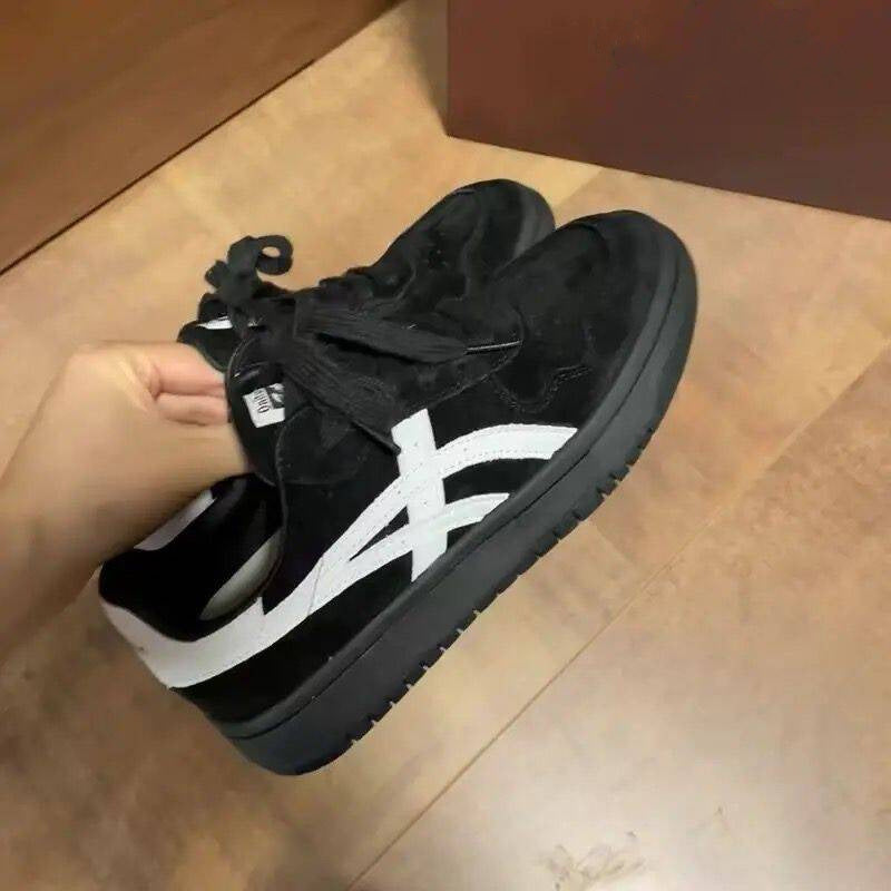 Damen Sportliche Sneaker mit strapazierfähigem Obermaterial und rutschfester Sohle EB