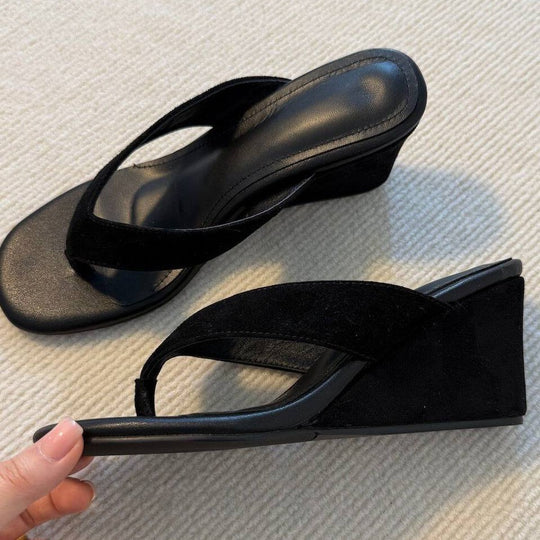 Damen Wedgesandalen mit komfortablem Fußbett und modischem Design EB