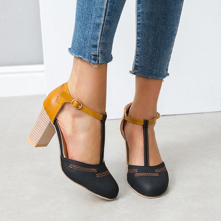 Damen T‑Strap Pumps mit mittelhohem Blockabsatz und dekorativer Ziernaht EB