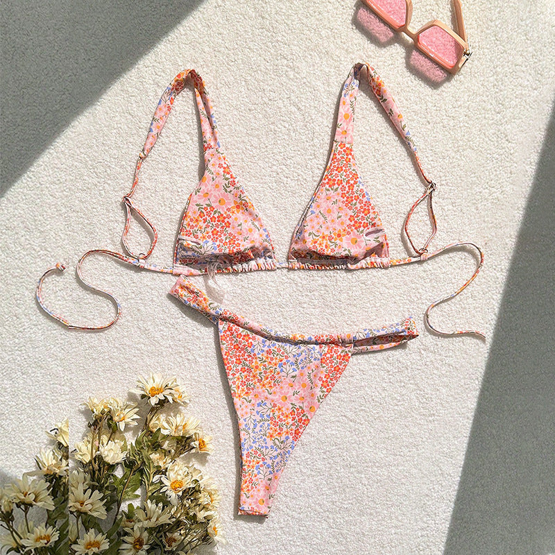 Damen Triangel-Bikini-Set mit zarten floralen Akzenten EB