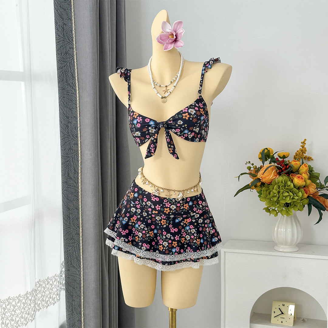 Damen Bikini-Set mit verspieltem Wickelrock und floralem Design EB