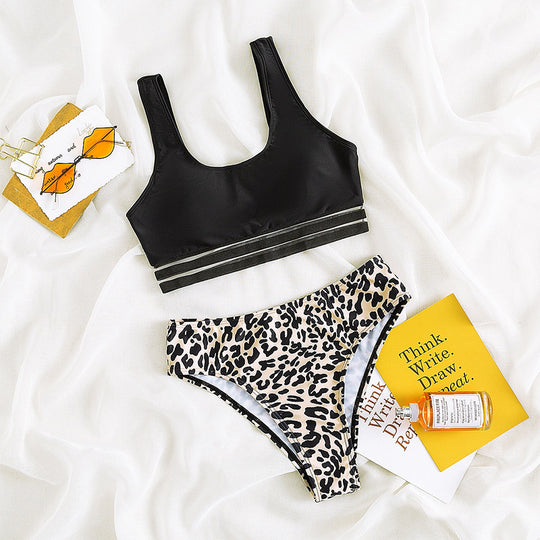 Damen Bikini-Set mit sportlichem Oberteil und trendigem Leopardenmuster EB