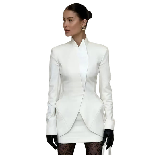 Damen Eleganter Blazer mit asymmetrischem Schnitt und tailliertem Design EB