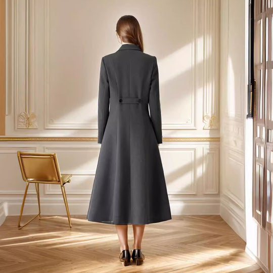 Damen eleganter Langmantel mit doppelter Knopfreihe und seitlichen Eingrifftaschen EB