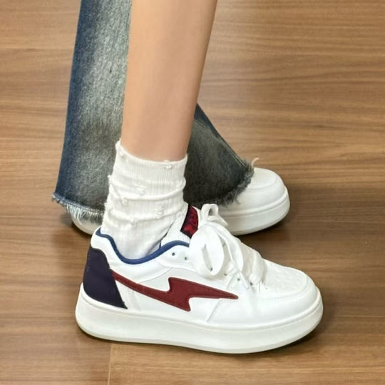 Damen modische Sneakers mit ergonomischer Sohle und farblichen Akzenten EB