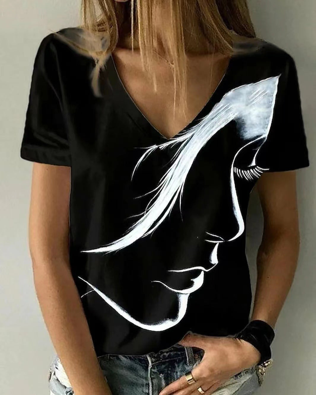 Damen V-Ausschnitt T-Shirt mit kreativem Grafikdruck EB