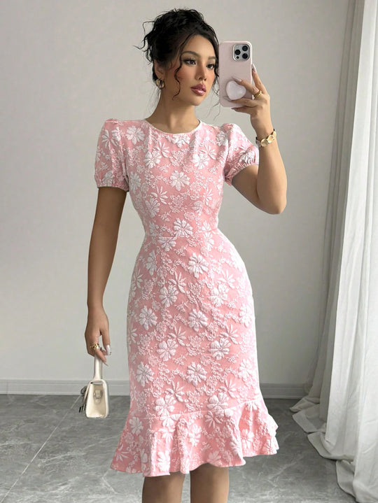 Damen Elegantes Blumenkleid mit Rüschensaum EB