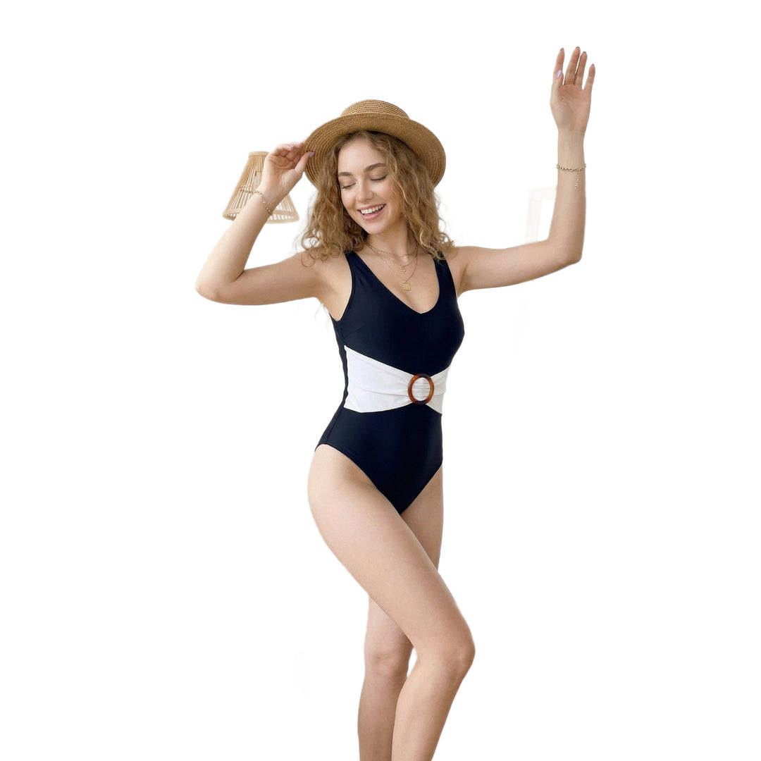 Damen Eleganter Einteiler mit herausnehmbaren Polstern und modischen Akzenten EB