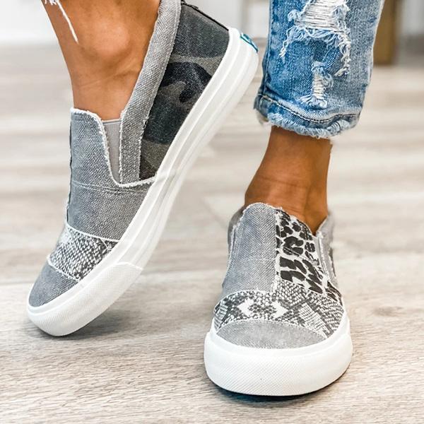 Damen modische Slip-On Sneakers mit Muster-Mix von EB