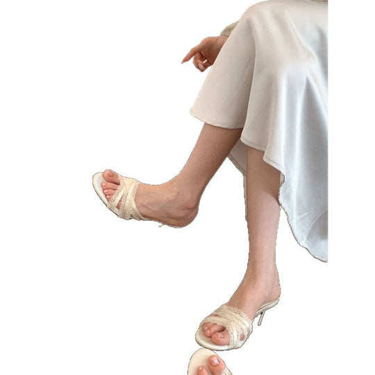 Damen elegante Mules mit zartem Spitzenabschluss EB
