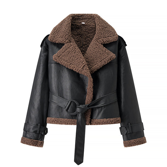 Damen Kunstlederjacke mit flauschigem Kragen und tailliertem Schnitt EB
