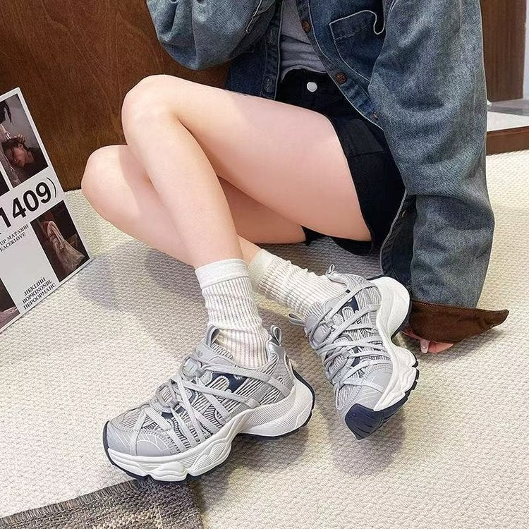 Damen Sportliche Sneakers mit innovativem Sohlenprofil und atmungsaktivem Obermaterial EB
