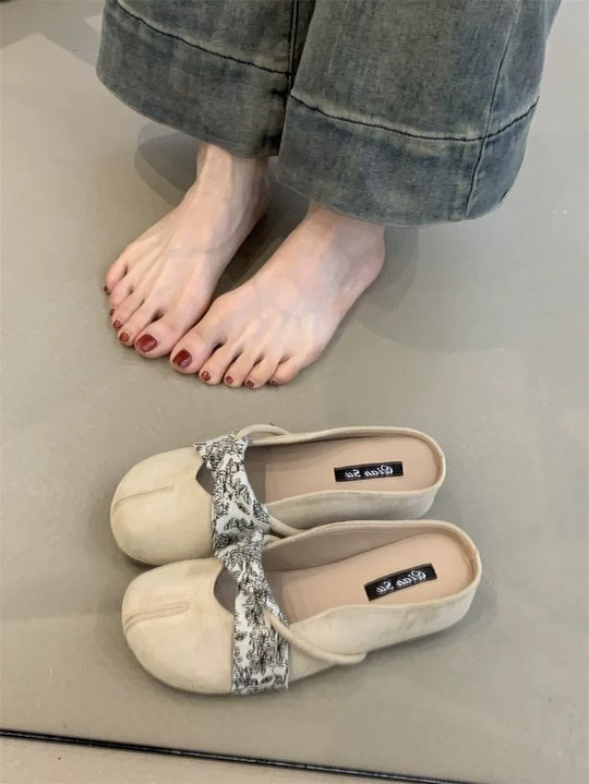 Damen Komfortable Mules mit dekorativem Obermaterial und ergonomischer Sohle EB