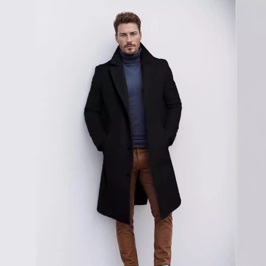 Herren nan langer Wollmixmantel mit Boucléstruktur, taillierter Silhouette und klassischem Revers EB