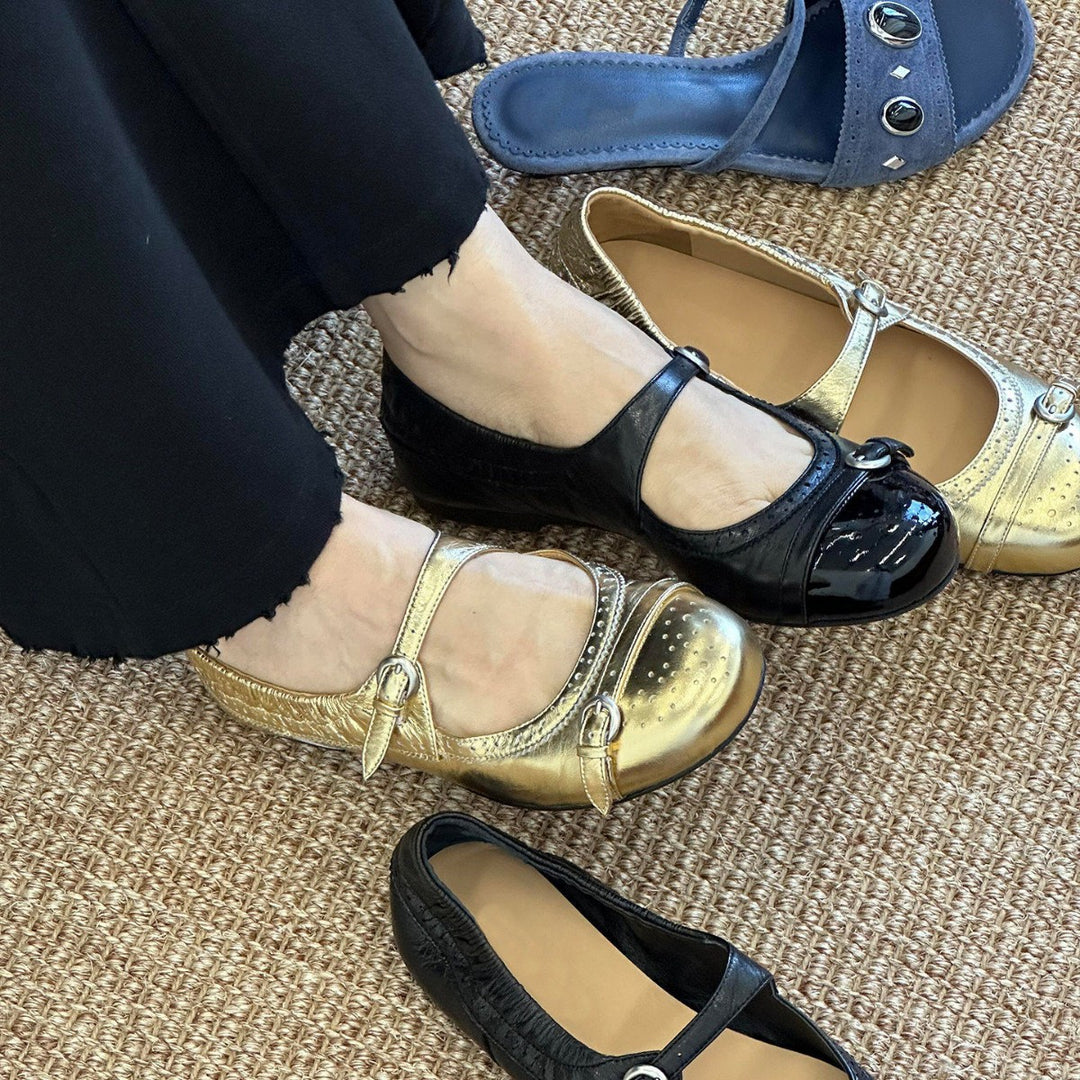 Damen elegante Ballerinas mit schimmerndem Riemchen und dekorativen Pünktchen EB