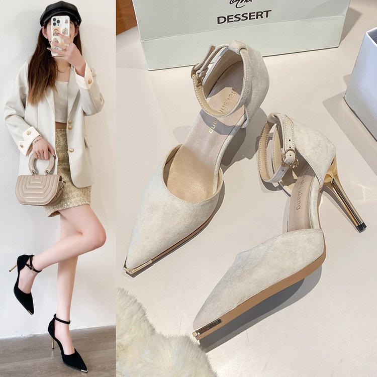 Damen elegante Slingback-High Heels mit spitz zulaufender Form und glamourösem Goldakzent EB