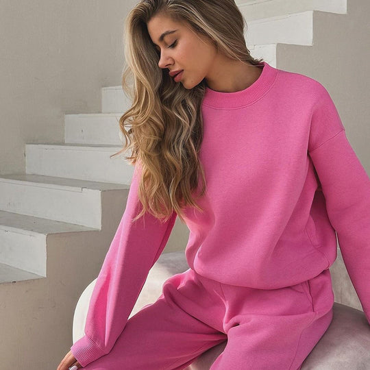 Damen Modernes Lounge-Set aus formstabilem Scuba-Fleece mit hochgeschnittener Jogginghose EB