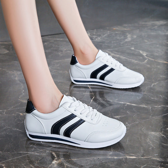 Damen Sportliche Sneakers mit klassischem Design und atmungsaktiver Oberflächenstruktur EB