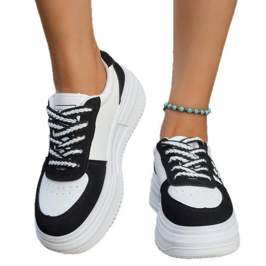 Damen Plateau-Sneaker mit innovativer Sohlenkonstruktion und modischem Schnürdesign EB