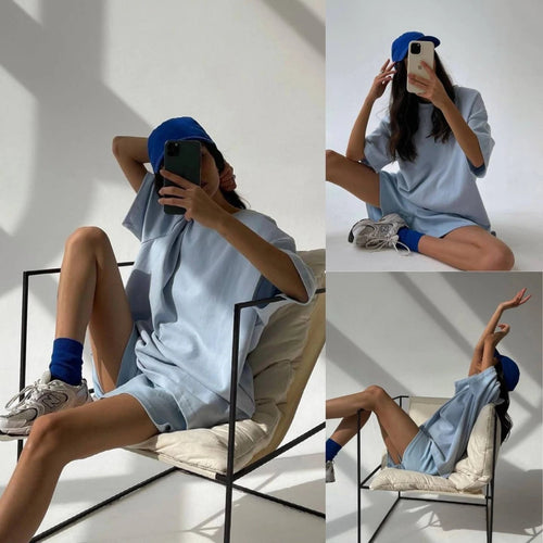 Damen sportliches Set aus lässigem T-Shirt und bequemen Shorts EB