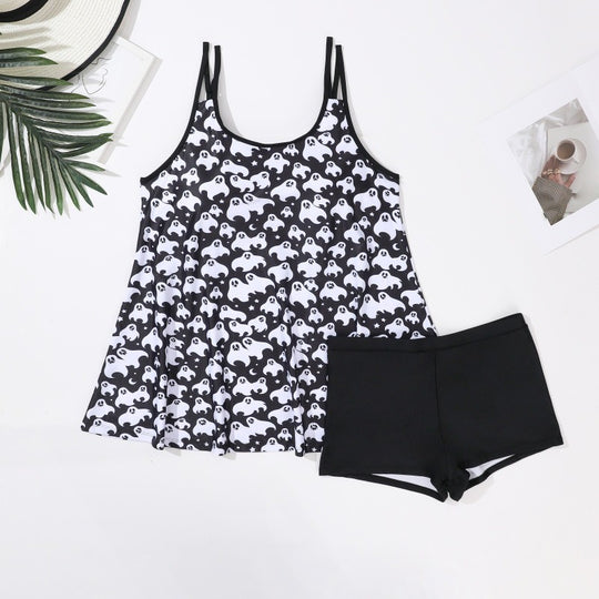 Damen verspieltes Strand-Outfit mit fließendem Top und Shorts EB